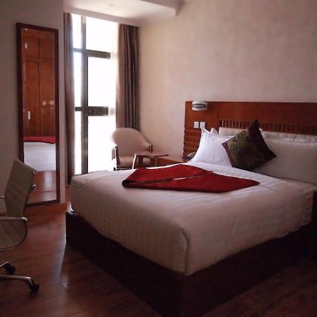Marcen Addis Hotel Eksteriør billede