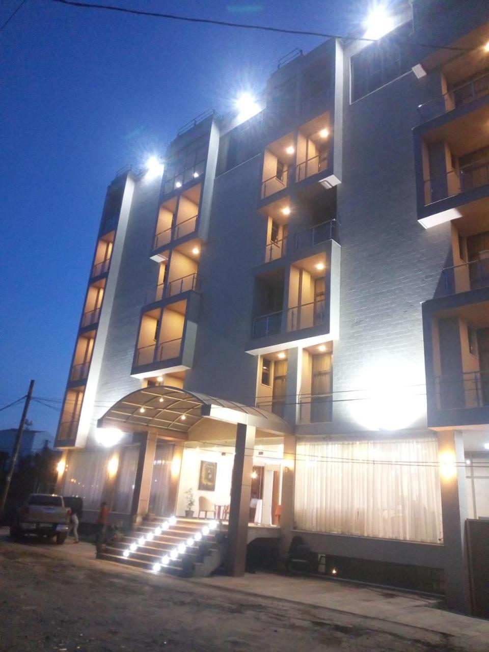 Marcen Addis Hotel Eksteriør billede