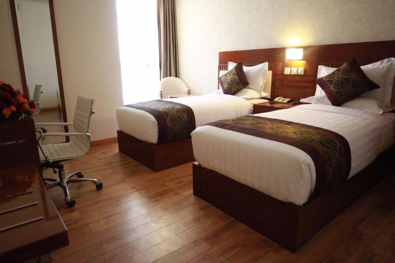 Marcen Addis Hotel Eksteriør billede